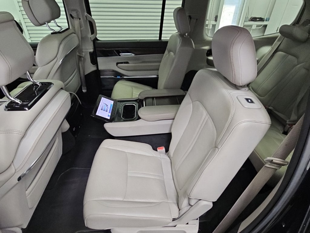 2022 Jeep Grand Wagoneer Series I