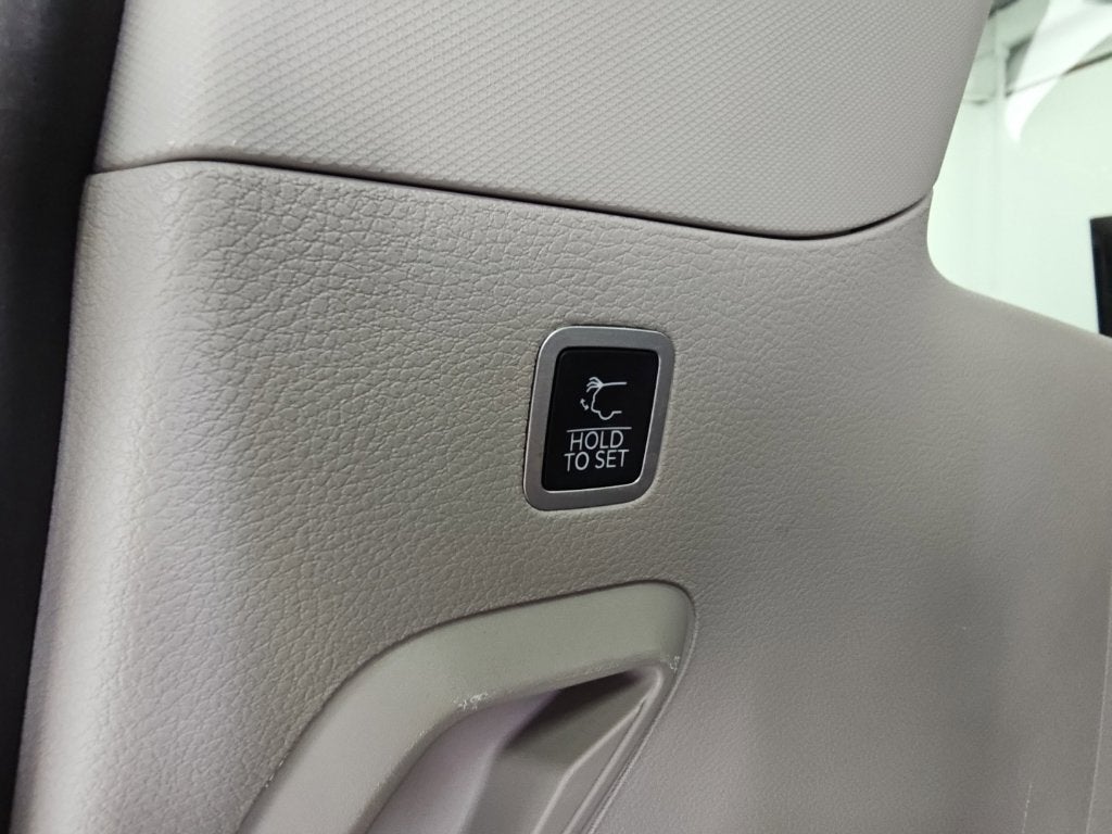 2022 Jeep Grand Wagoneer Series I