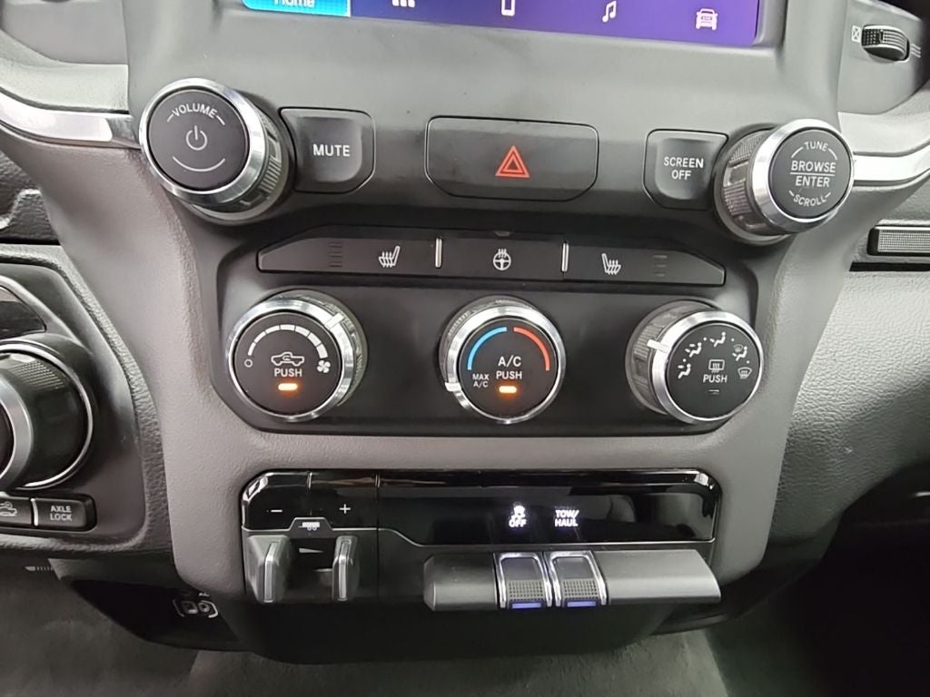 2024 RAM 1500 Big Horn/Lone Star