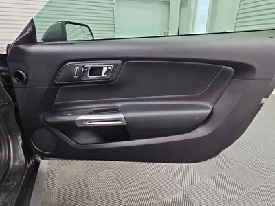 2017 Ford Mustang V6