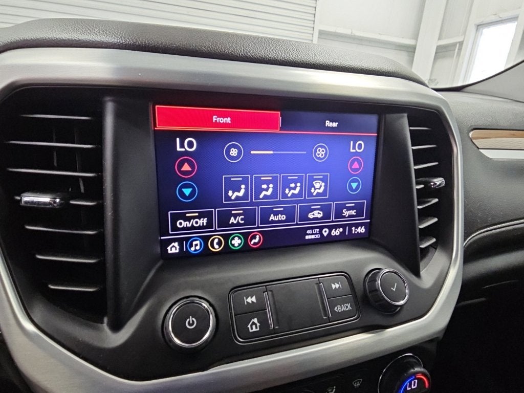 2022 GMC Acadia SLE