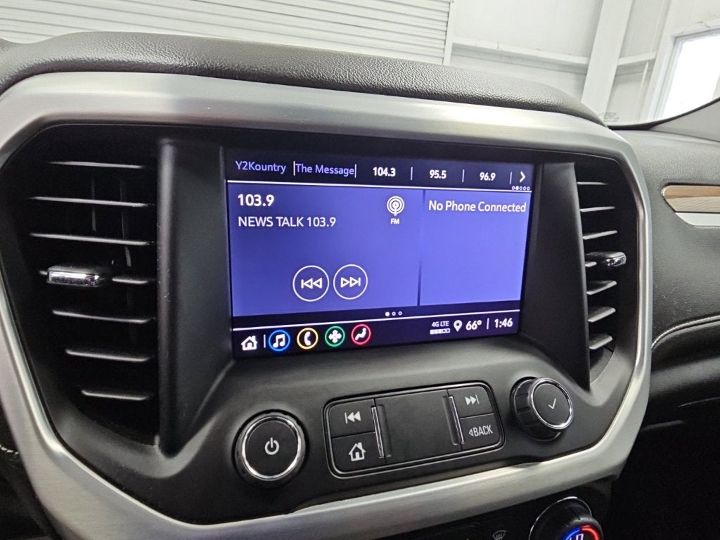 2022 GMC Acadia SLE