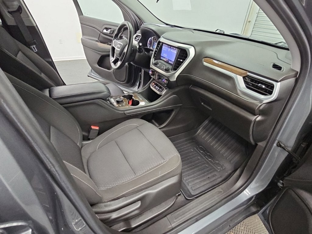 2022 GMC Acadia SLE