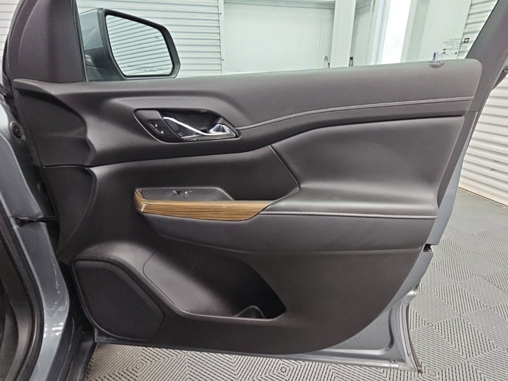 2022 GMC Acadia SLE