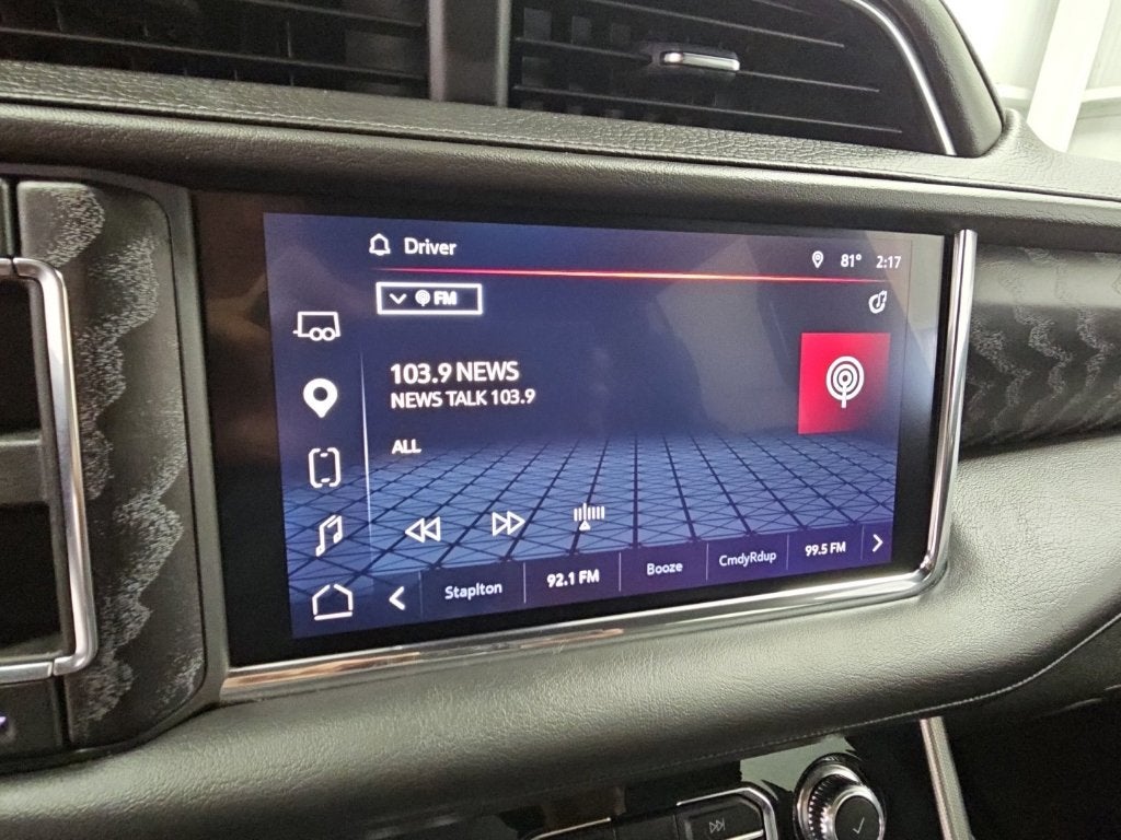 2023 GMC Yukon Denali - Photo 19
