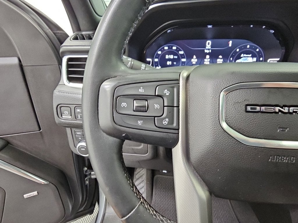 2023 GMC Yukon Denali - Photo 29