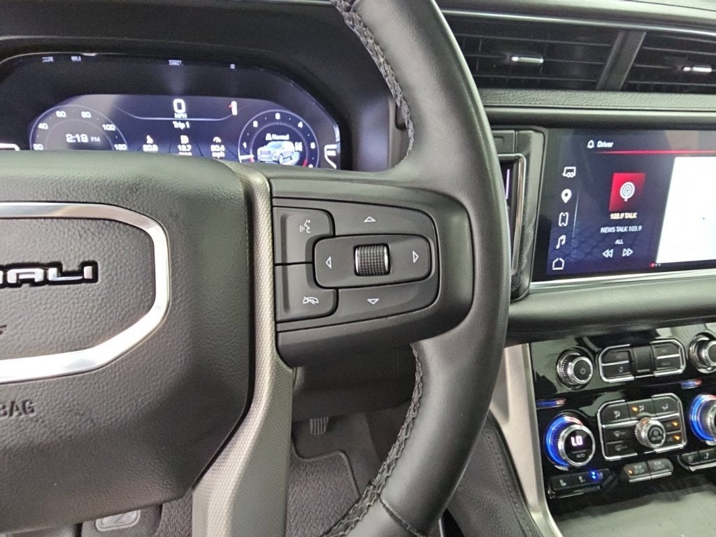 2023 GMC Yukon Denali - Photo 30