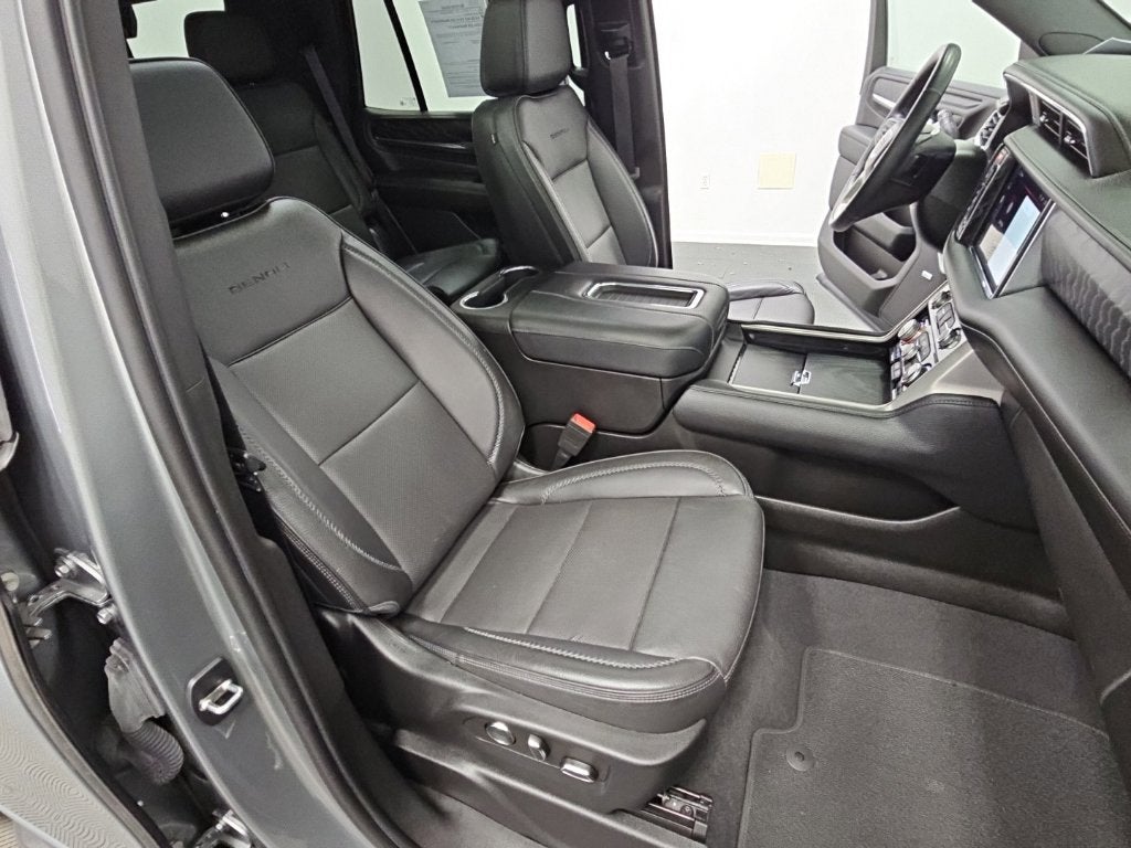2023 GMC Yukon Denali - Photo 48