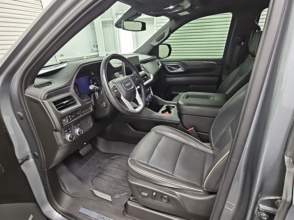 2021 GMC Yukon XL SLT