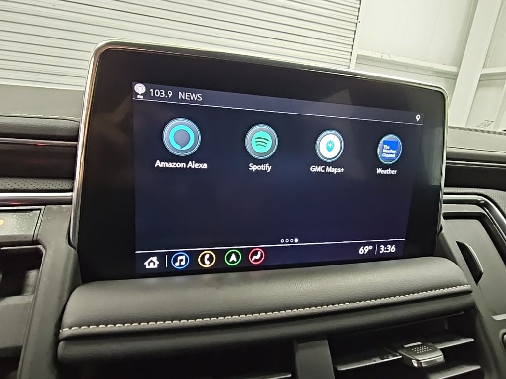 2021 GMC Yukon XL SLT