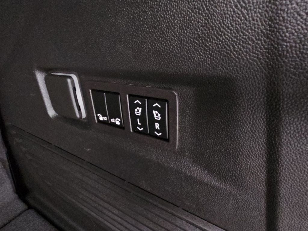 2023 Chevrolet Tahoe Z71 - Photo 40