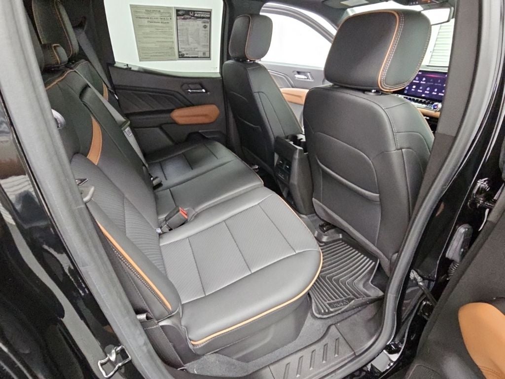 2025 GMC Canyon AT4