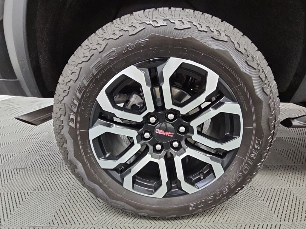 2025 GMC Canyon AT4