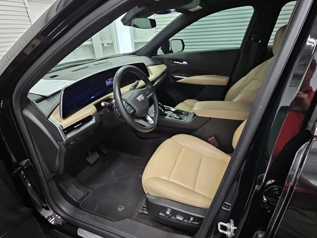 2024 Cadillac XT4 Premium Luxury