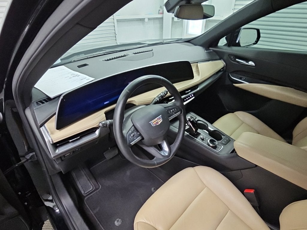 2024 Cadillac XT4 Premium Luxury