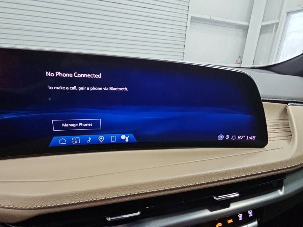 2024 Cadillac XT4 Premium Luxury