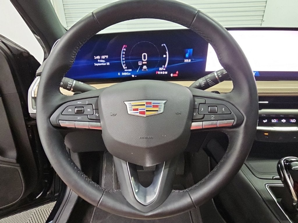 2024 Cadillac XT4 Premium Luxury