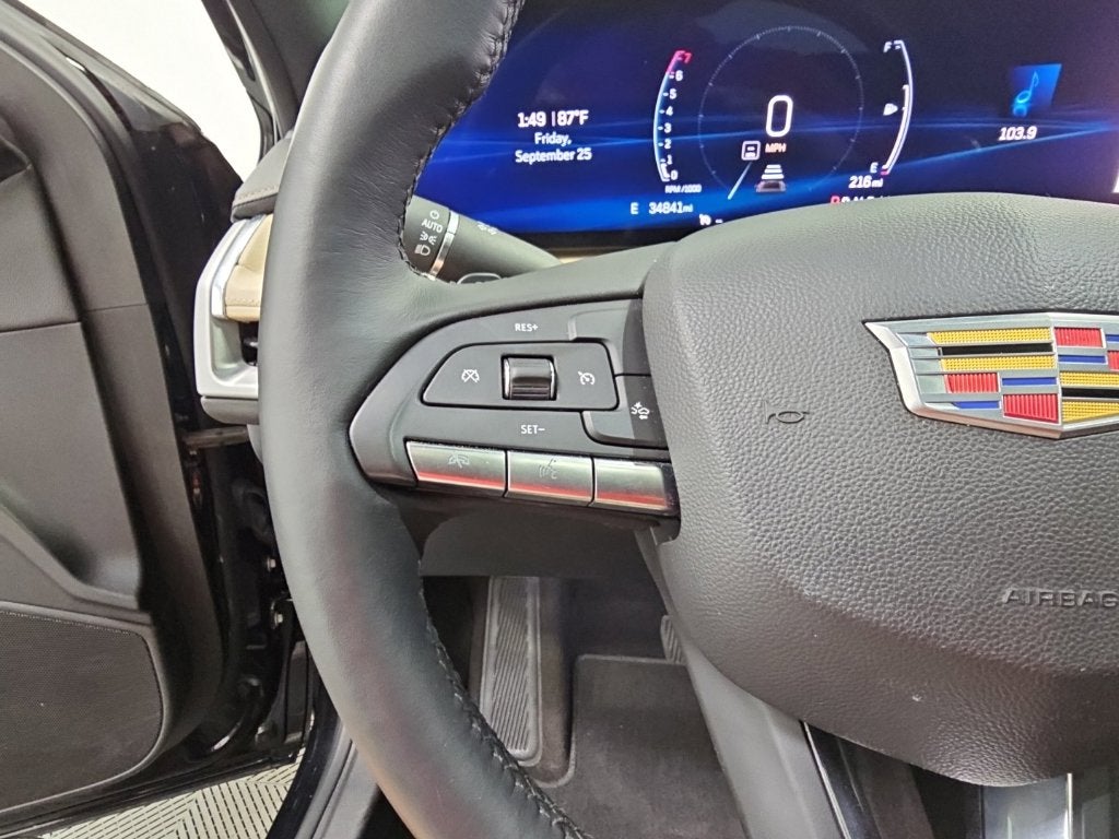 2024 Cadillac XT4 Premium Luxury