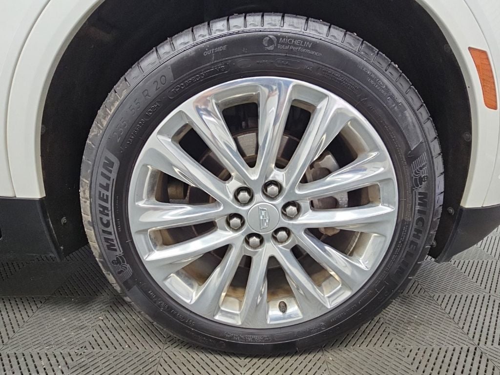 2019 Cadillac XT5 Premium Luxury