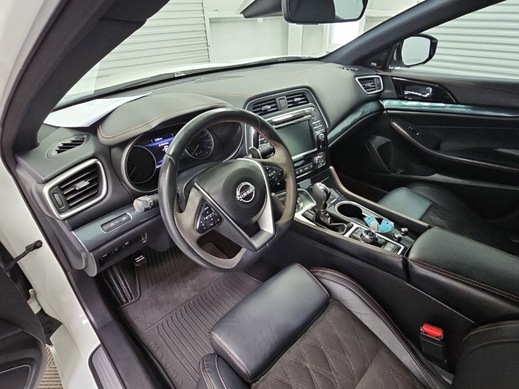2023 Nissan Maxima SR