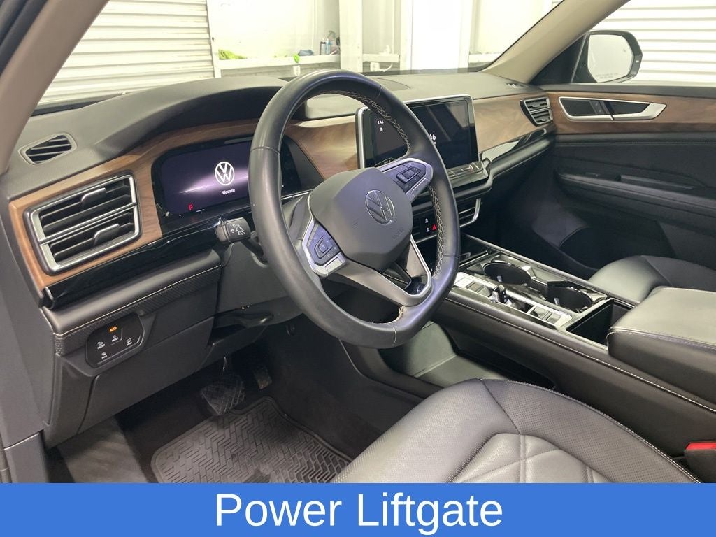 2024 Volkswagen Atlas 2.0T SE w/Technology