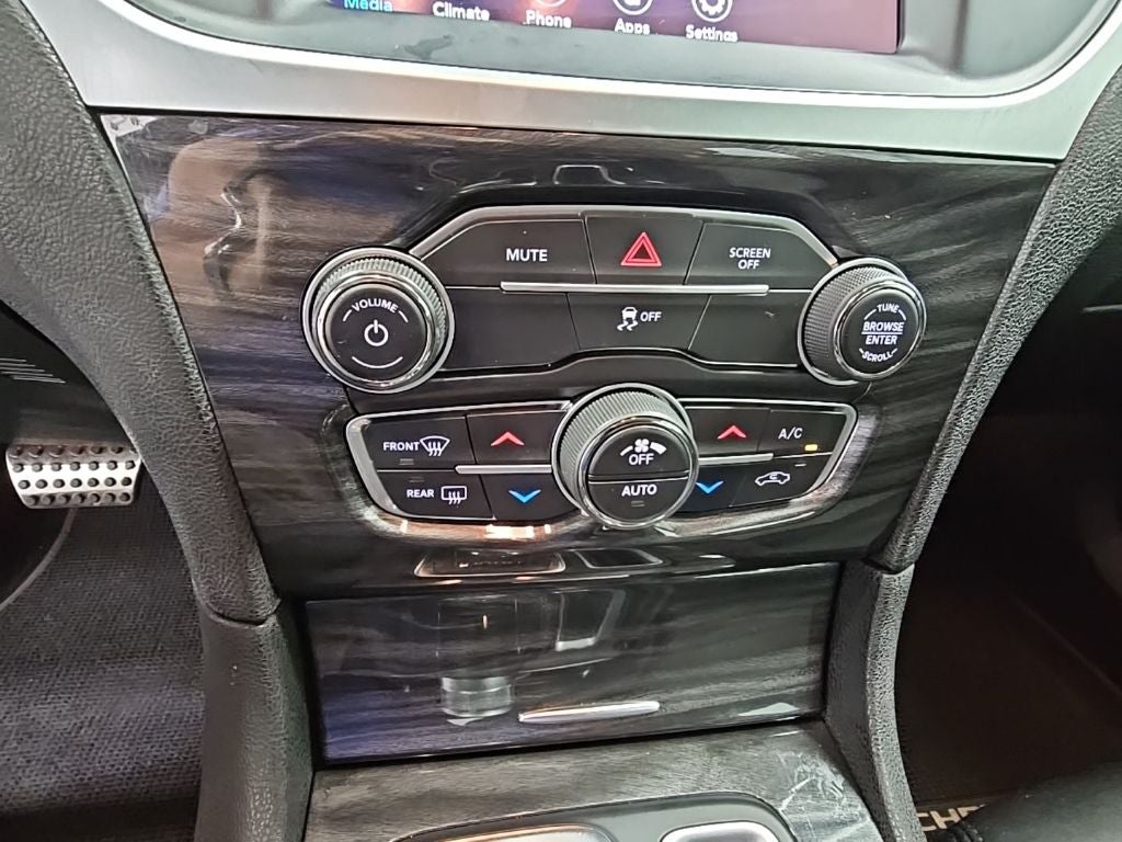 2022 Chrysler 300 Touring