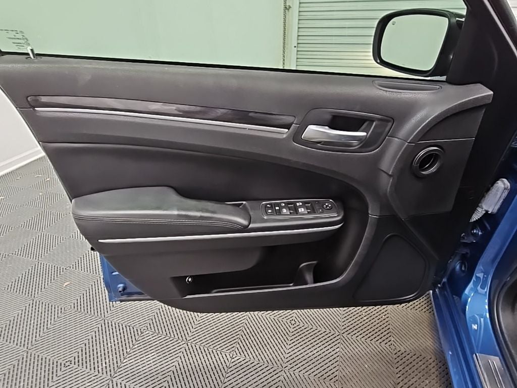 2022 Chrysler 300 Touring