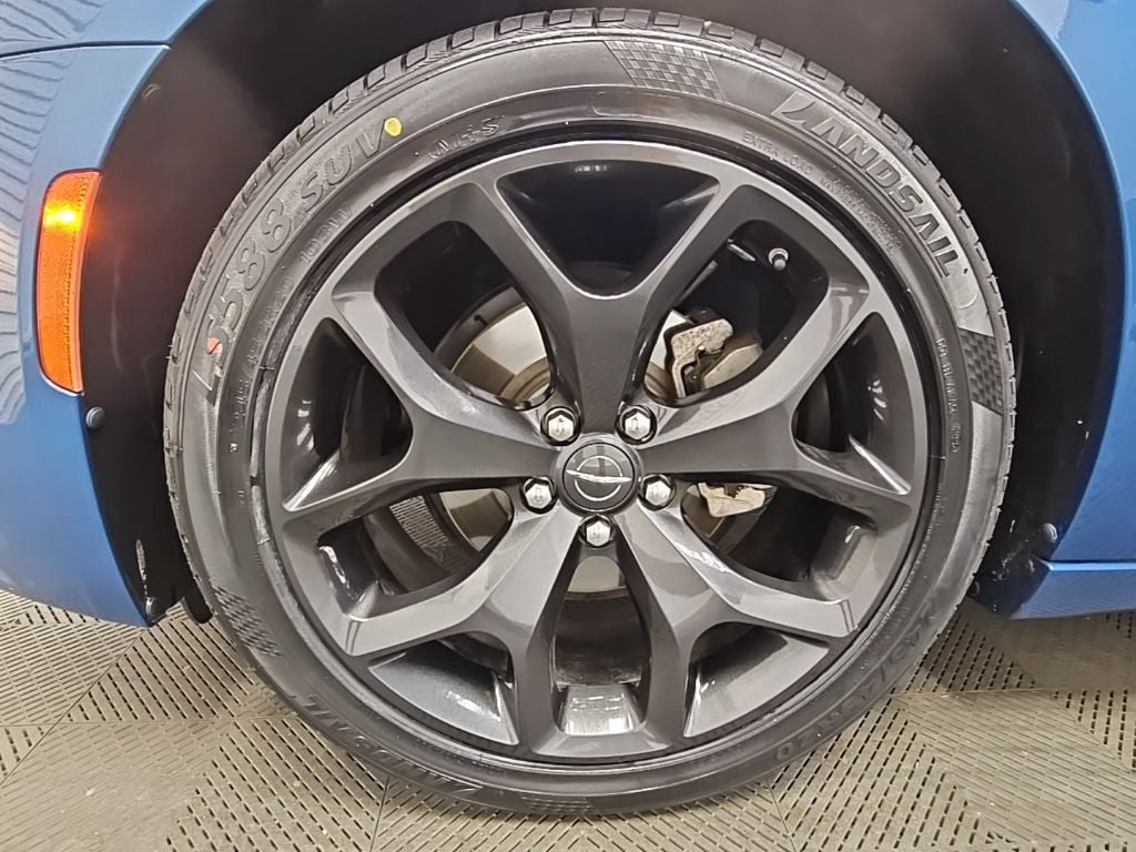 2022 Chrysler 300 Touring