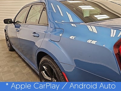 2022 Chrysler 300 Touring
