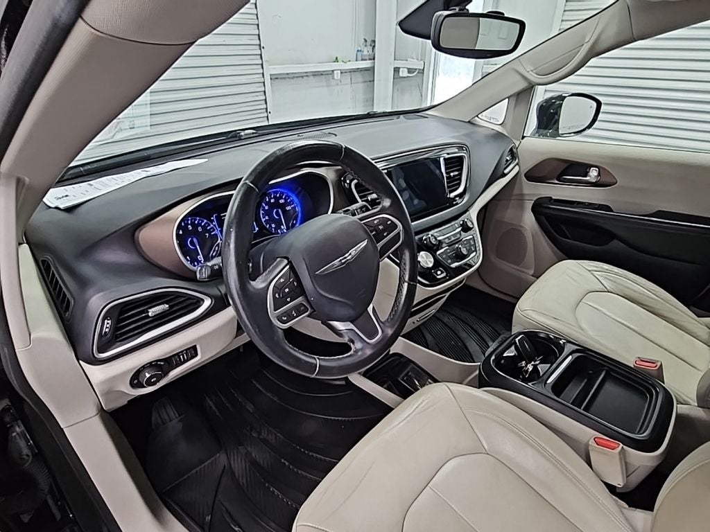 2017 Chrysler Pacifica Touring L