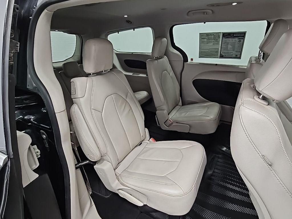 2017 Chrysler Pacifica Touring L