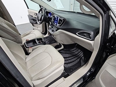 2017 Chrysler Pacifica Touring L