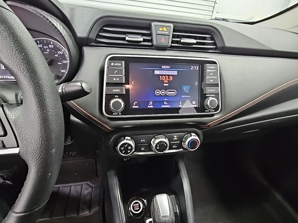 2021 Nissan Versa 1.6 SR