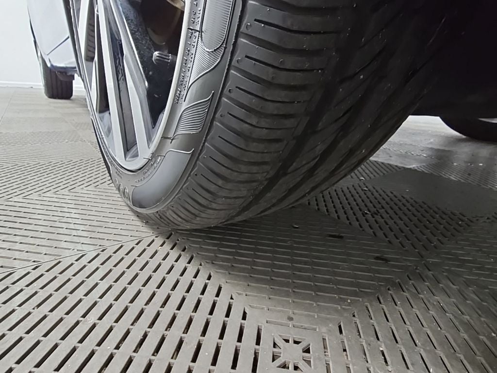 2021 Nissan Versa 1.6 SR