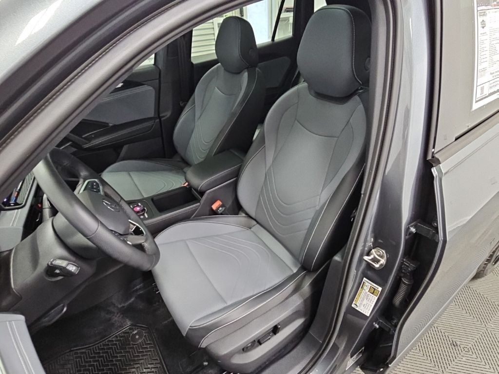 2025 Volkswagen Tiguan 2.0T SE R-Line Black