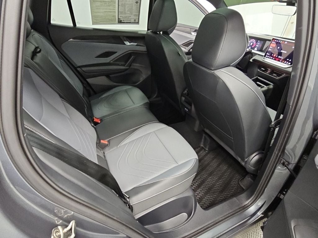 2025 Volkswagen Tiguan 2.0T SE R-Line Black