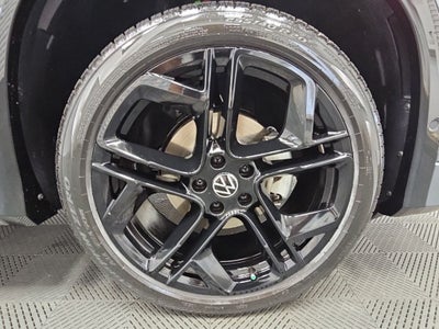 2025 Volkswagen Tiguan 2.0T SE R-Line Black