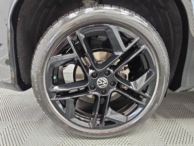 2025 Volkswagen Tiguan 2.0T SE R-Line Black