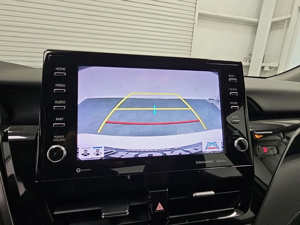 2022 Toyota Camry Hybrid XLE