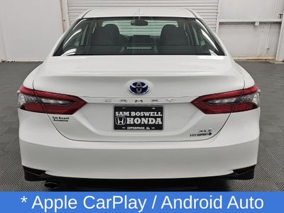 2022 Toyota Camry Hybrid XLE
