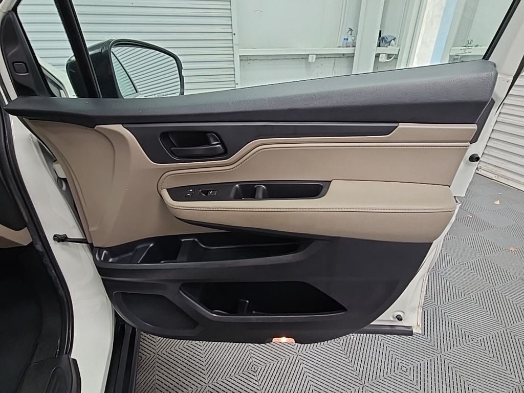 2019 Honda Odyssey EX-L w/Navigation and Rear Entertainment System