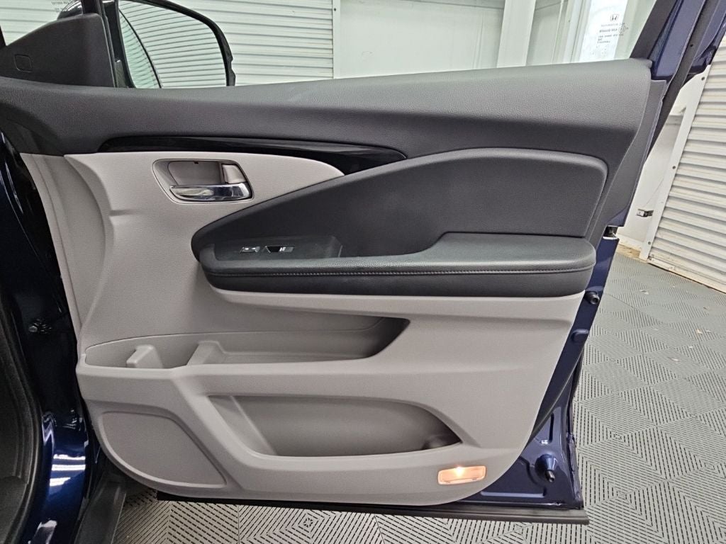 2021 Honda Pilot Touring 7 Passenger