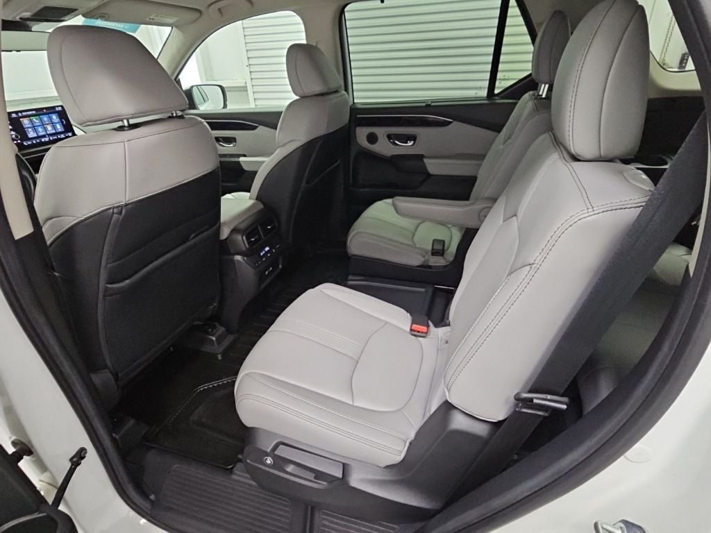2023 Honda Pilot EX-L 7 Passenger
