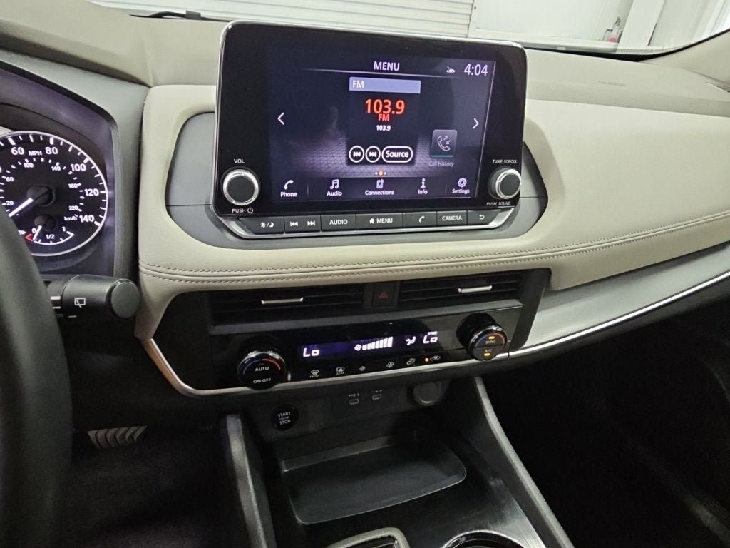 2025 Nissan Rogue SV