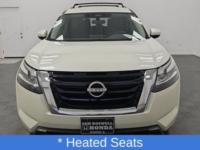 2022 Nissan Pathfinder SV