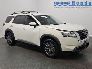 2022 Nissan Pathfinder SV