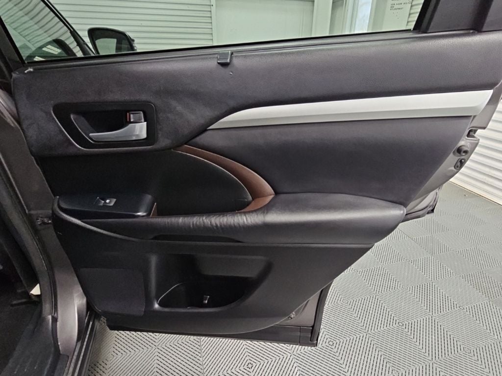 2016 Toyota Highlander XLE V6