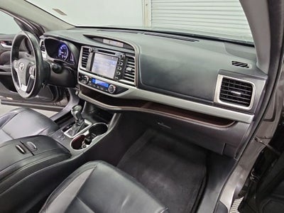 2016 Toyota Highlander XLE V6