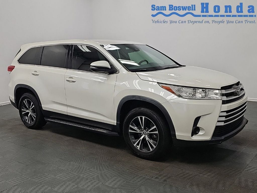 2019 Toyota Highlander LE