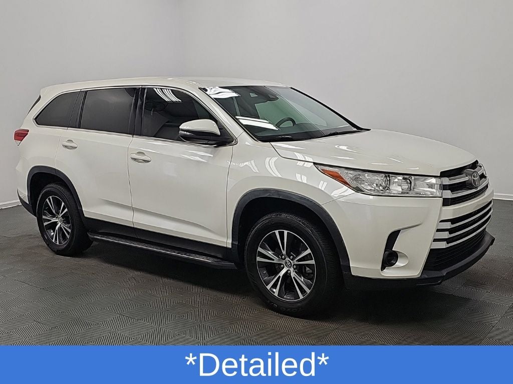 2019 Toyota Highlander LE